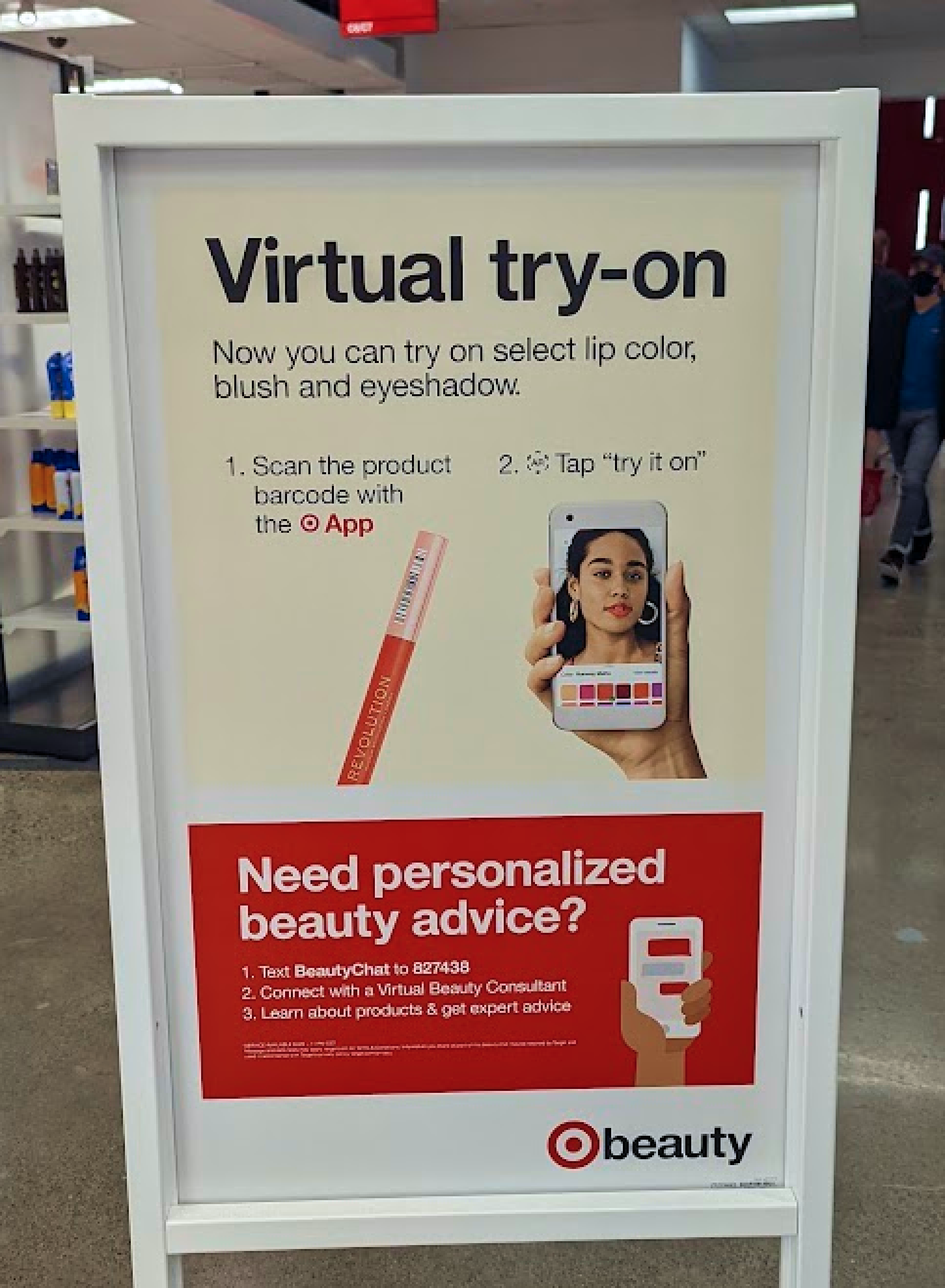 An instore display that shows the Virtual Try-on interface.